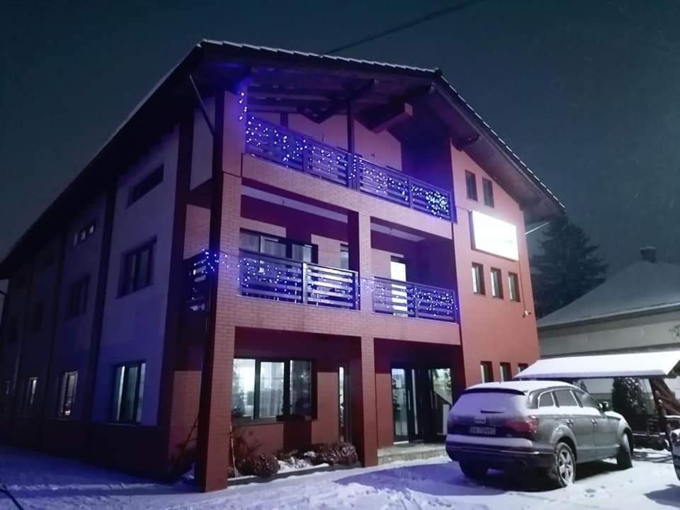 Vicovu de Jos Enigma Bucovinei酒店 外观 照片